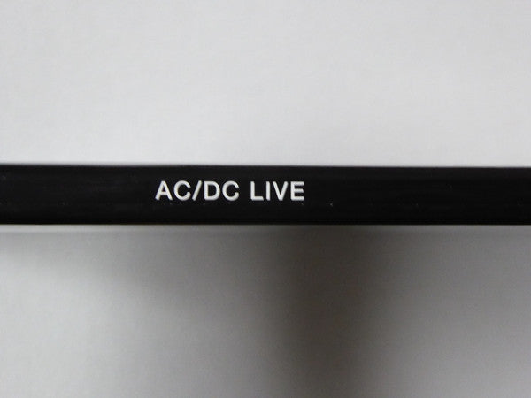 Live | Mint (M) Mint (M)