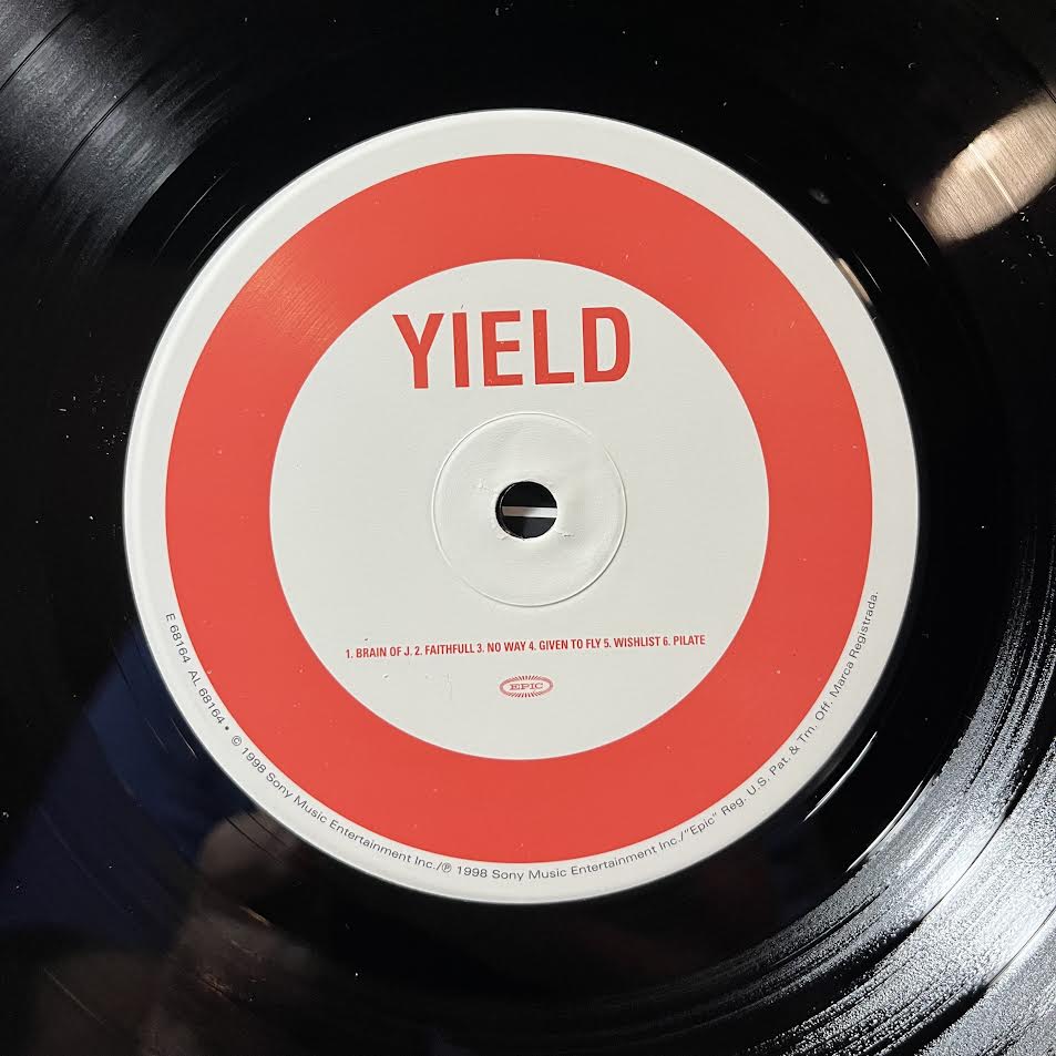 Yield (VINYL) | Near Mint (NM) Excellent (EX) - ALT/INDIE / USED *NEAR MINT*