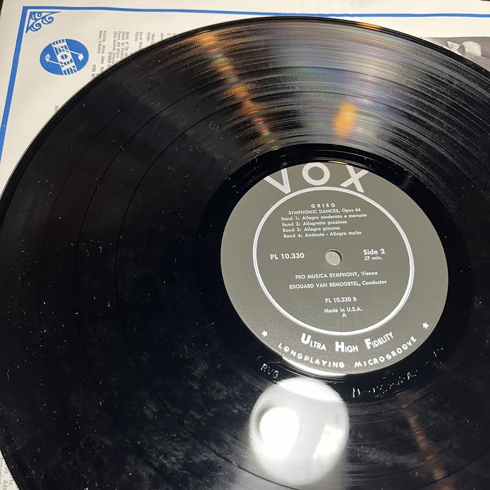 Sigurd Jorsalfar Suite, Op. 56 | Two Elegiac Meolodies, Op. 34 | Symphonic Dances, Op. 64 (VINYL) | Near Mint (NM) Near Mint (NM) - CLASSICAL / USED *NEAR MINT*