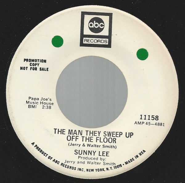 Four Walls / The Man They Sweep Up Off The Floor (7") | Excellent+ (EX+) Excellent (EX) - COUNTRY / USED *EXCELLENT+*