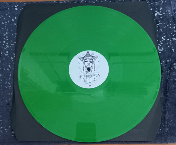 R&B vs D&B | Mint (M) Generic