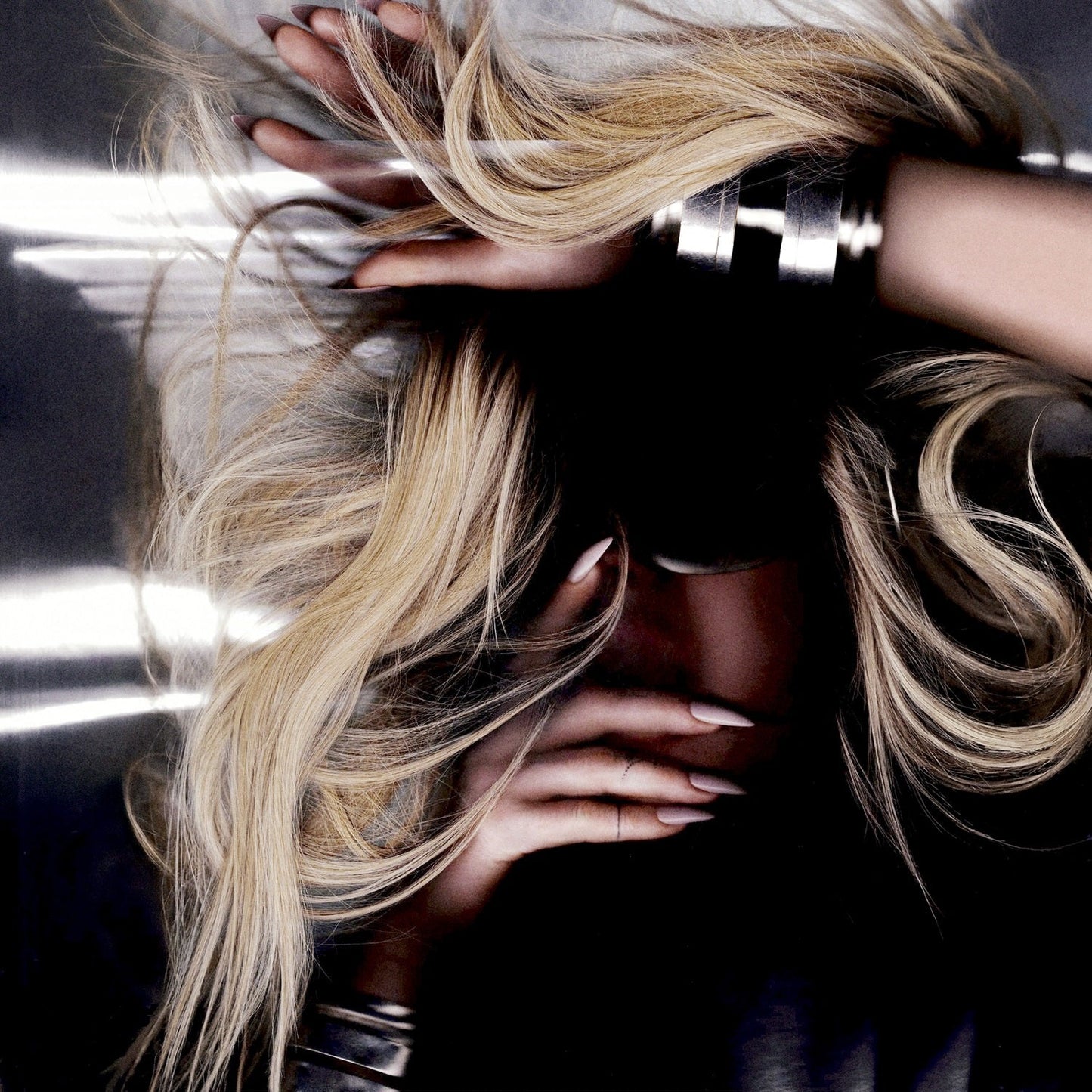 Ellie Goulding - I Know Too Much |