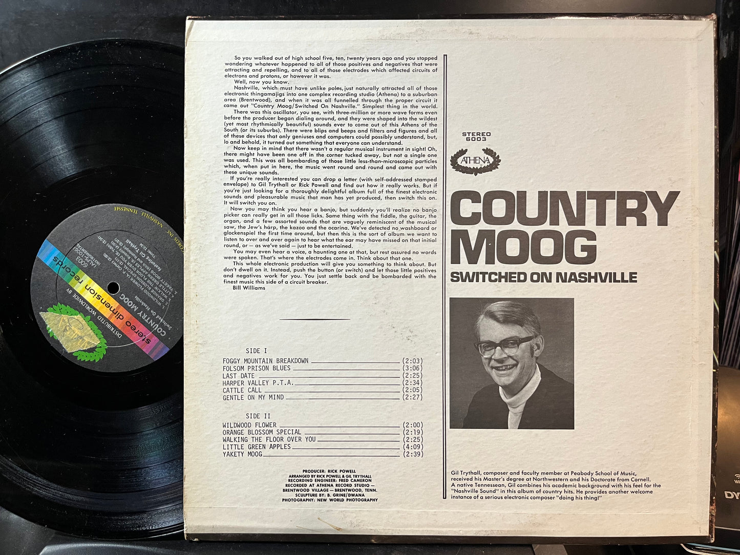 Gil Trythall - Switched On Nashville (Country Moog) (VINYL LP) | Near Mint- (NM-) Excellent+ (EX+) - EXPERIMENTAL / USED *NEAR MINT-*