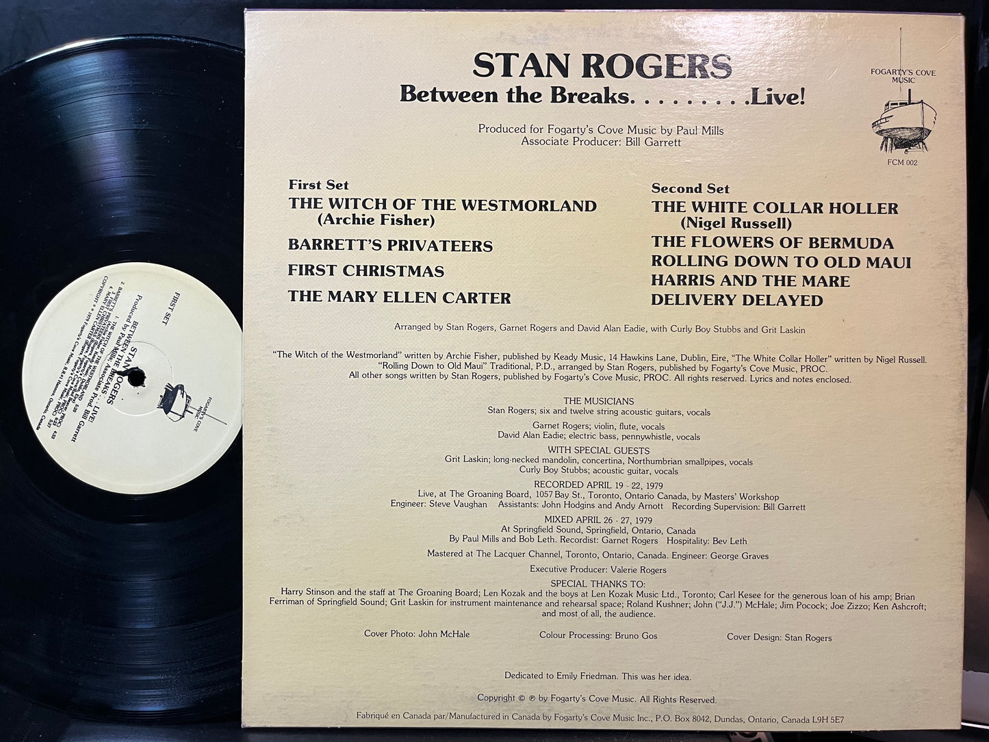 Stan Rogers - Between The Breaks ........ Live! (VINYL LP FOGARTY'S COVE FCM 002 1979) | Near Mint (NM or M-) Excellent+ (EX+) - FOLK/CELTIC / USED *NEAR MINT*