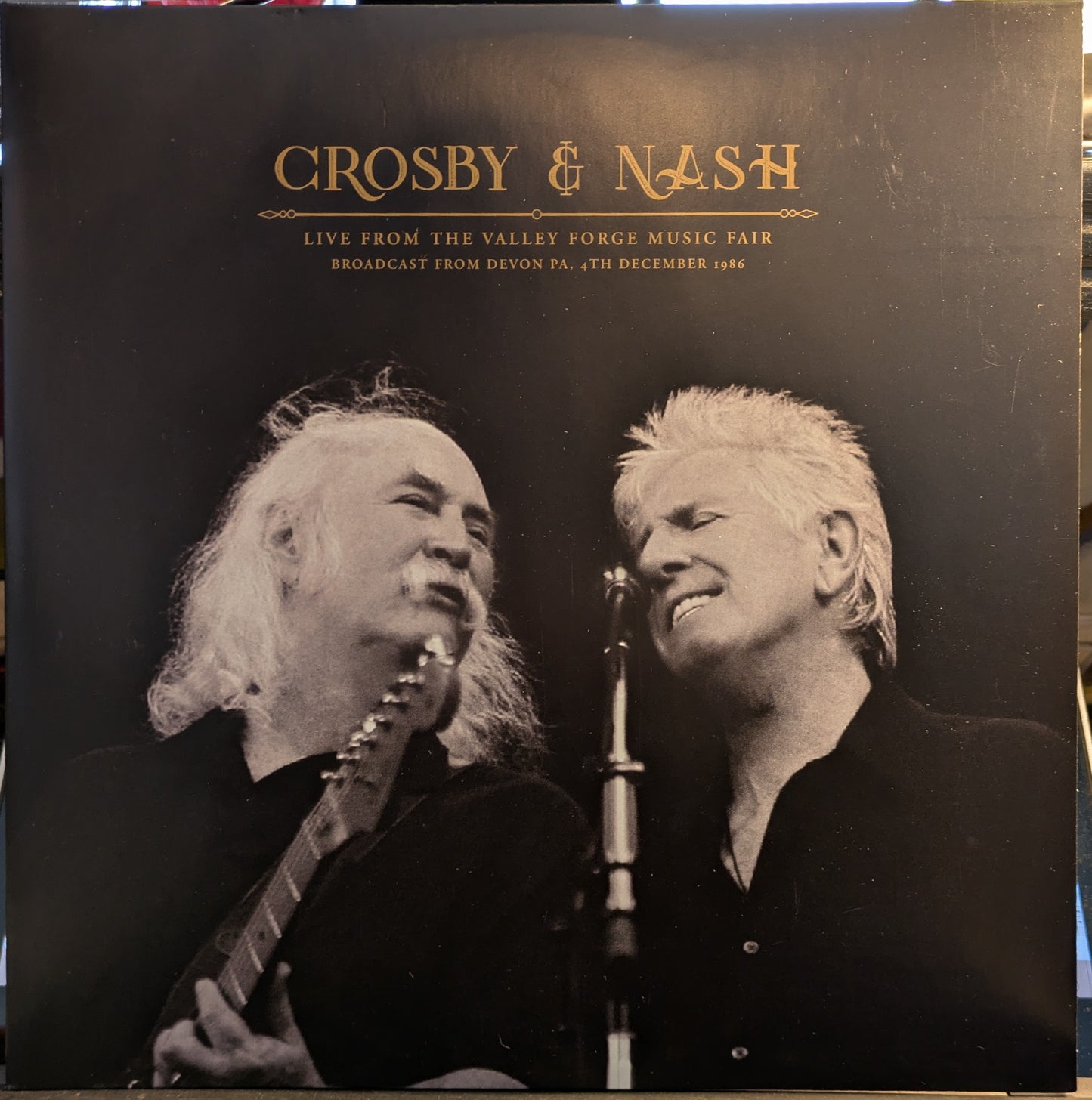 Live From The Valley Forge Music Fair (VINYL) | Near Mint (NM) Near Mint (NM) - FOLK / USED *NEAR MINT+*