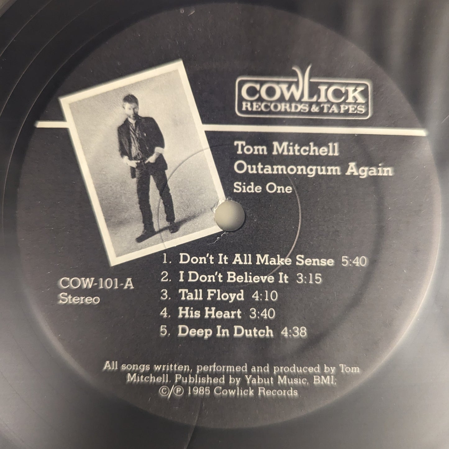Tom Mitchell (4) - Outamongum Again *SIGNED* | Near Mint (NM) Near Mint (NM) - FOLK / USED *NEAR MINT*