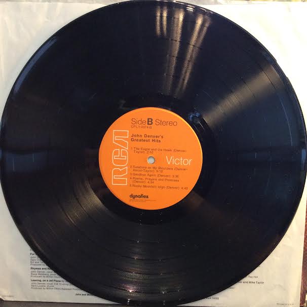 John Denver's Greatest Hits (VINYL) | Near Mint (NM or M-) Near Mint (NM or M-) - FOLK / USED *NEAR MINT*