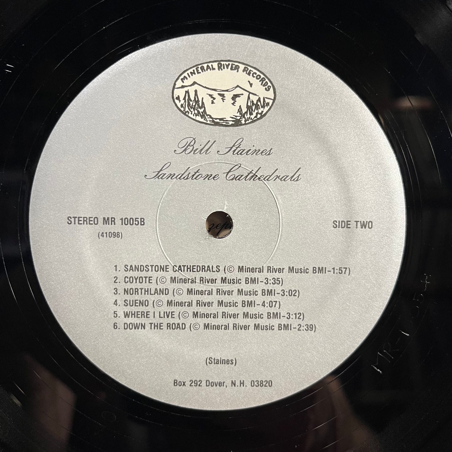 Bill Staines - Sandstone Cathedrals | Near Mint (NM) Excellent (EX) - FOLK / USED *NEAR MINT*