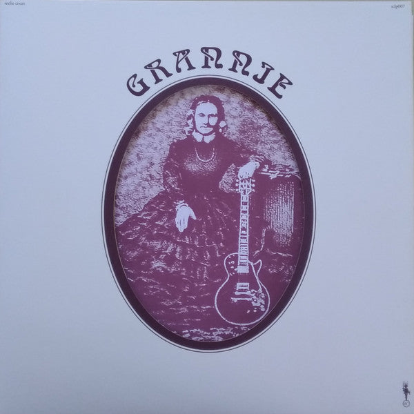 Grannie | Mint (M) Mint (M)