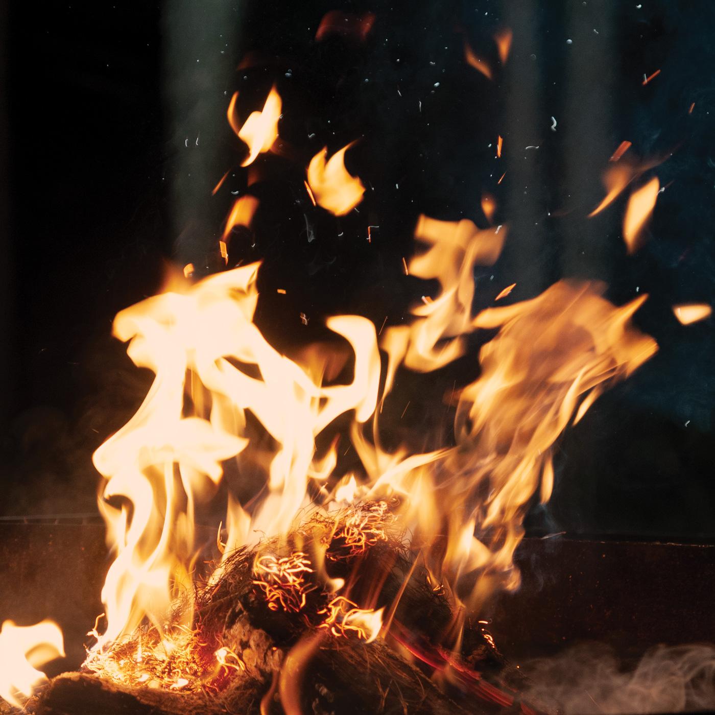 Leaving (Indie Exclusive Cream Vinyl) |