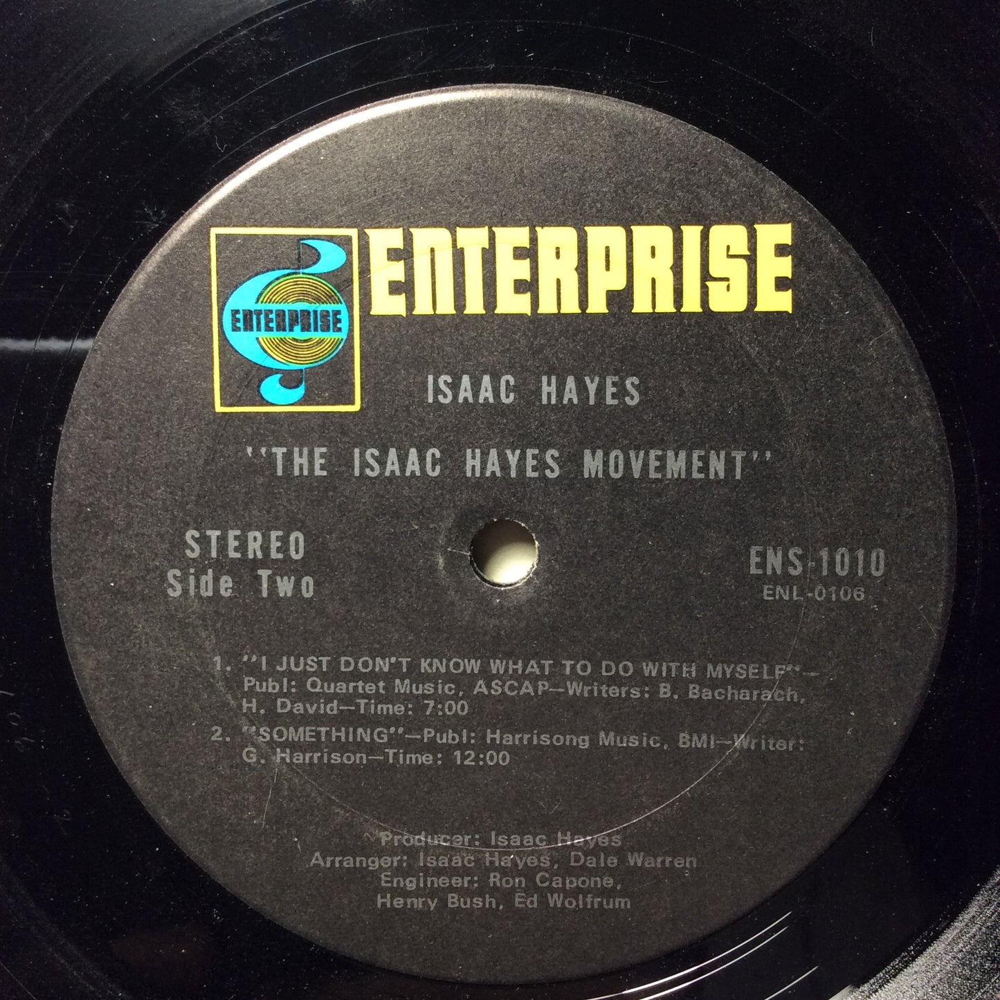 The Isaac Hayes Movement (VINYL) | Very Good Plus (VG+) Excellent (EX) - FUNK / USED *VERY GOOD+*