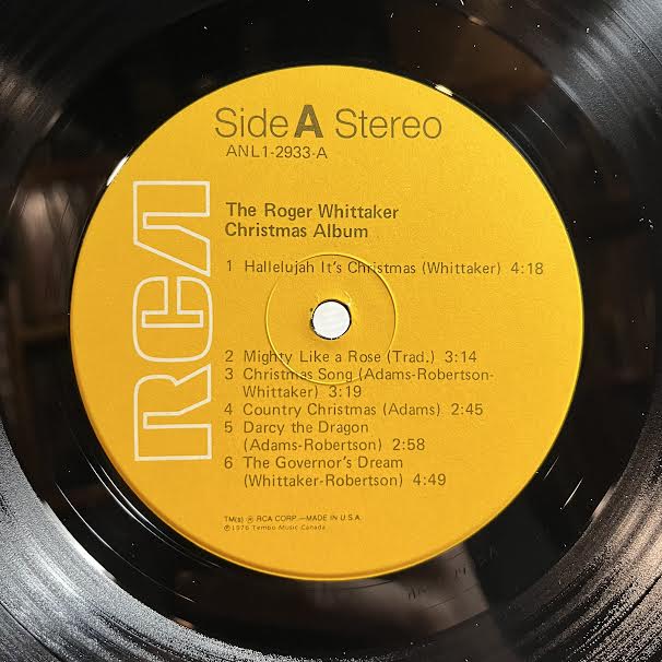 The Roger Whittaker Christmas Album (VINYL) | Near Mint (NM) Near Mint (NM) - HOLIDAY / USED *NEAR MINT*