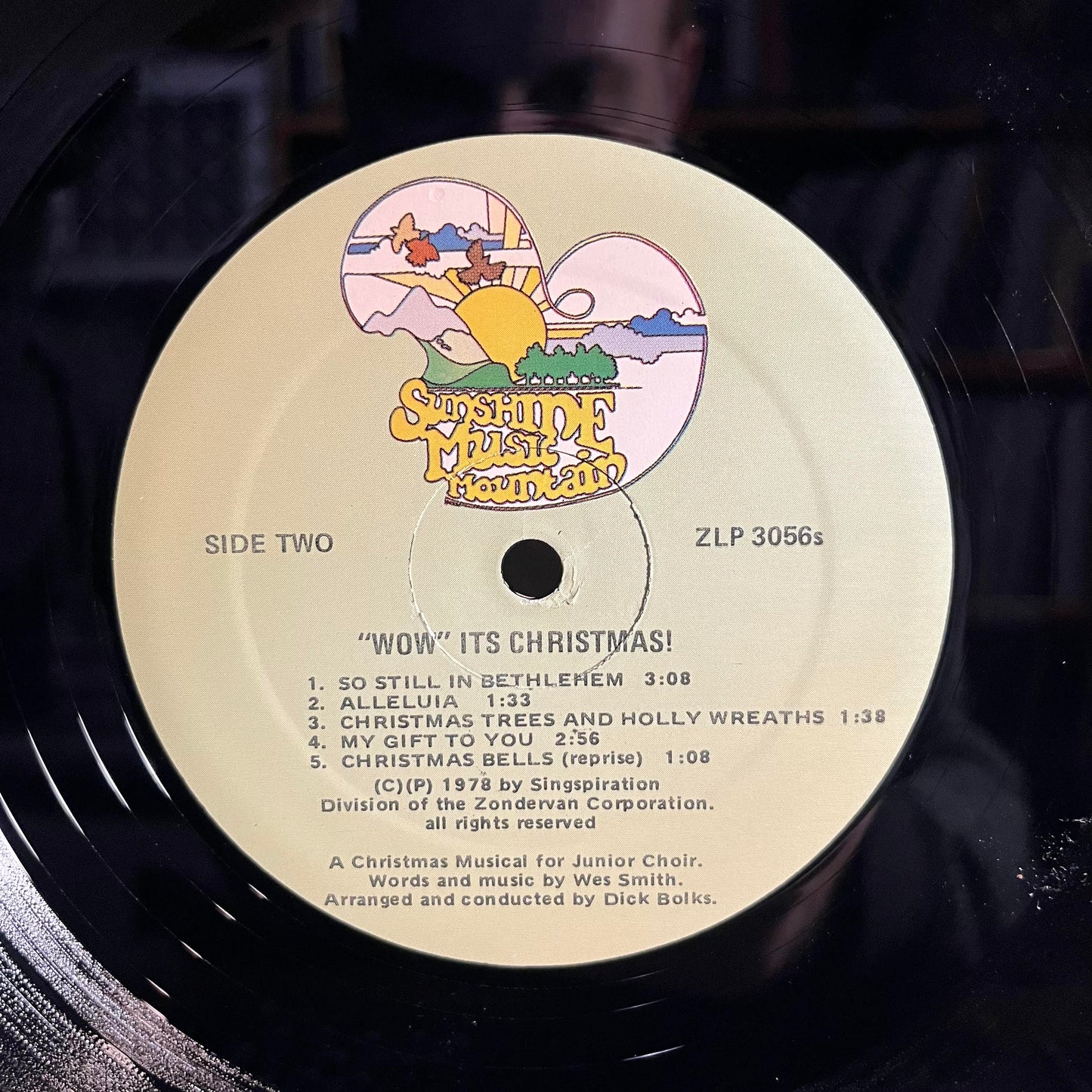 Wes Smith (4) - Wow, It's Christmas! | Near Mint (NM) Excellent (EX) - HOLIDAY / USED *NEAR MINT*