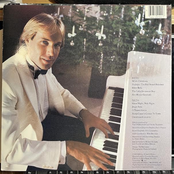 A Romantic Christmas (VINYL) | Near Mint (NM or M-) Near Mint (NM or M-) - HOLIDAY / USED *NEAR MINT*