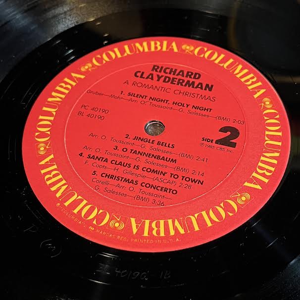 A Romantic Christmas (VINYL) | Near Mint (NM or M-) Near Mint (NM or M-) - HOLIDAY / USED *NEAR MINT*