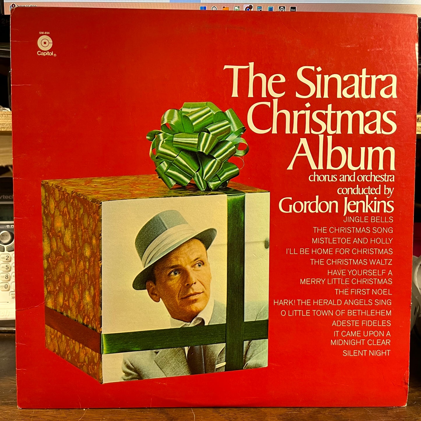 The Sinatra Christmas Album (VINYL) | Very Good Plus Plus (VG++) Excellent (EX) - HOLIDAY / USED *VERY GOOD++*