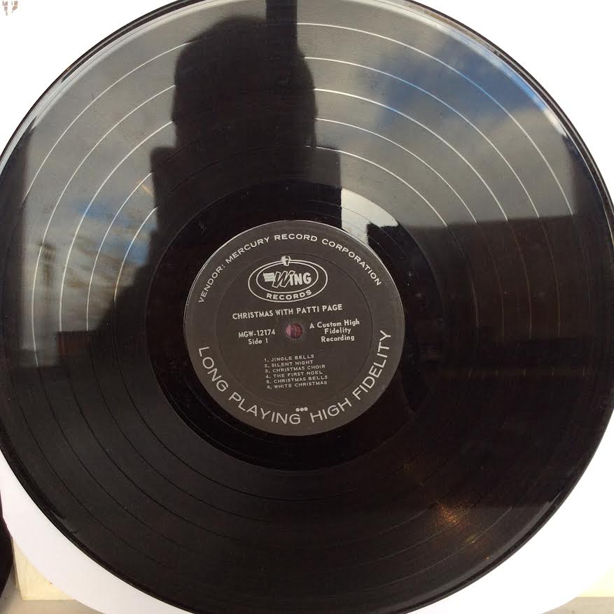 Christmas With Patti Page (VINYL) | Very Good (VG) Near Mint (NM) - HOLIDAY / USED *VERY GOOD*