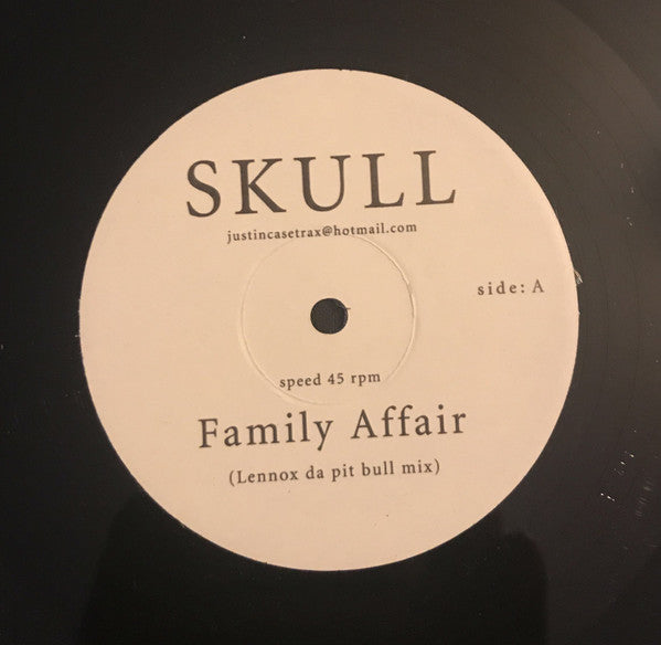 Family Affair | Mint (M) Generic