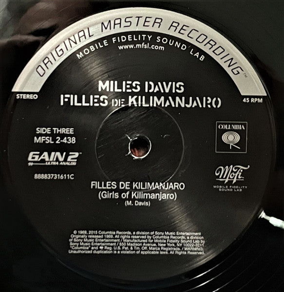 Filles De Kilimanjaro *2023* | Mint (M) Mint (M)