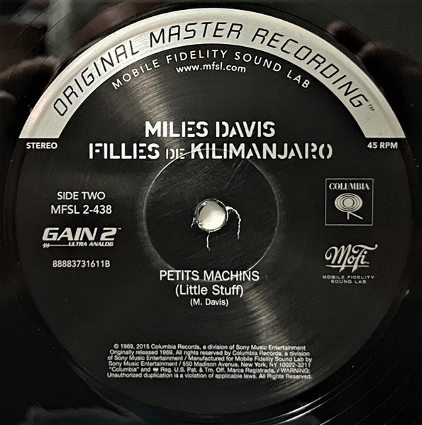Filles De Kilimanjaro *2023* | Mint (M) Mint (M)
