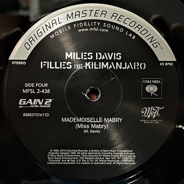 Filles De Kilimanjaro *2023* | Mint (M) Mint (M)