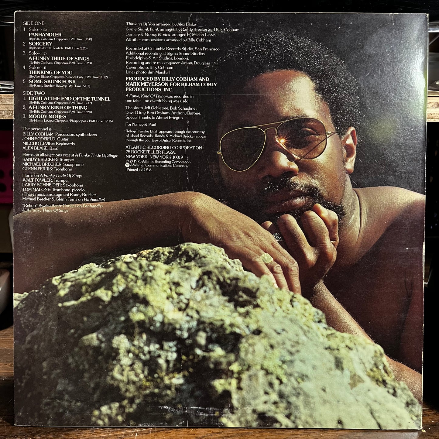 A Funky Thide Of Sings (VINYL) | Near Mint- (NM-) Excellent+ (EX+) - JAZZ / USED *NEAR MINT-*