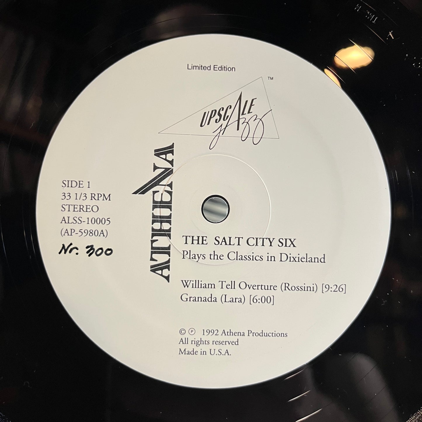 Salt City Six Plays The Classics In Dixieland (VINYL) | Near Mint (NM) Near Mint (NM) - JAZZ / USED *NEAR MINT*