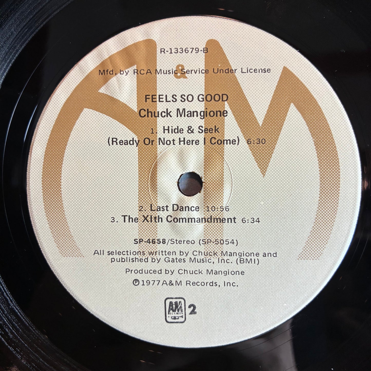 Chuck Mangione - Feels So Good (VINYL LP A&M Records – SP-4658) | Near Mint (NM or M-) Excellent (EX) - JAZZ / USED *NEAR MINT*