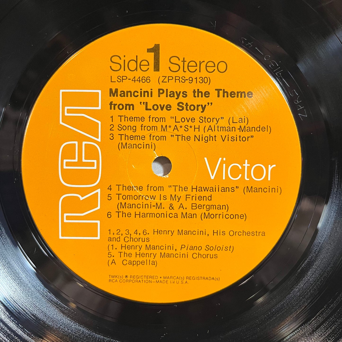 Mancini Plays The Theme From "Love Story" (VINYL) | Near Mint (NM) Excellent+ (EX+) - JAZZ / USED *NEAR MINT*