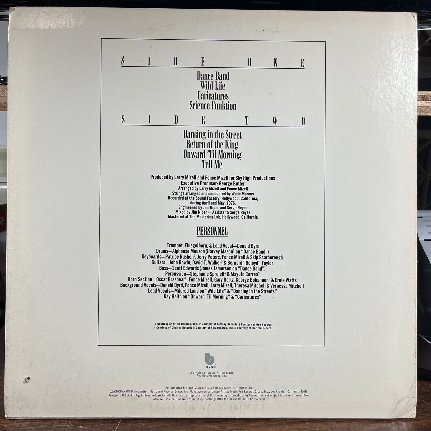 Caricatures (LP) | Very Good Plus (VG+) Excellent (EX) - JAZZ / USED *VERY GOOD+*
