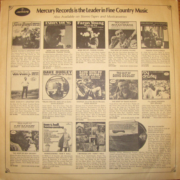 Live At The International, Las Vegas | Very Good Plus (VG+) Very Good Plus (VG+) - COUNTRY / USED *VERY GOOD++*