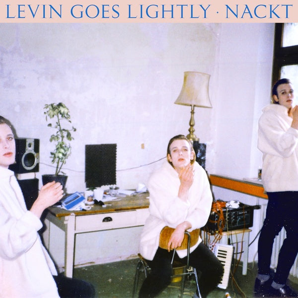 Nackt |