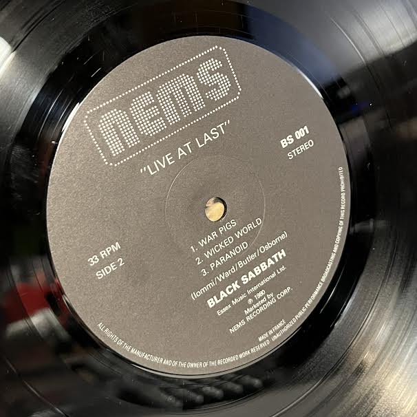Live At Last (VINYL - FRANCE) | Near Mint (NM) Excellent+ (EX+) - METAL / USED *NEAR MINT*