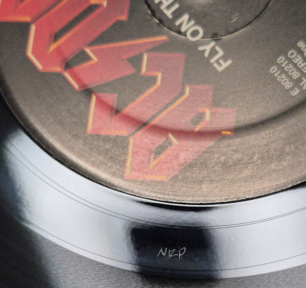 Fly On The Wall (VINYL) | Near Mint (NM or M-) Near Mint (NM or M-) - METAL / USED *NEAR MINT*