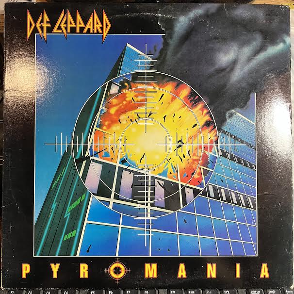 Pyromania (VINYL) | Very Good Plus (VG+) Excellent (EX) - METAL / USED *VERY GOOD+*