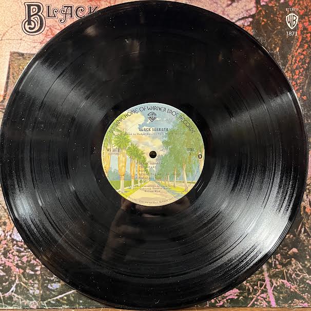 Black Sabbath (VINYL) | Very Good Plus (VG+) Very Good Plus (VG+) - METAL / USED *VERY GOOD+*