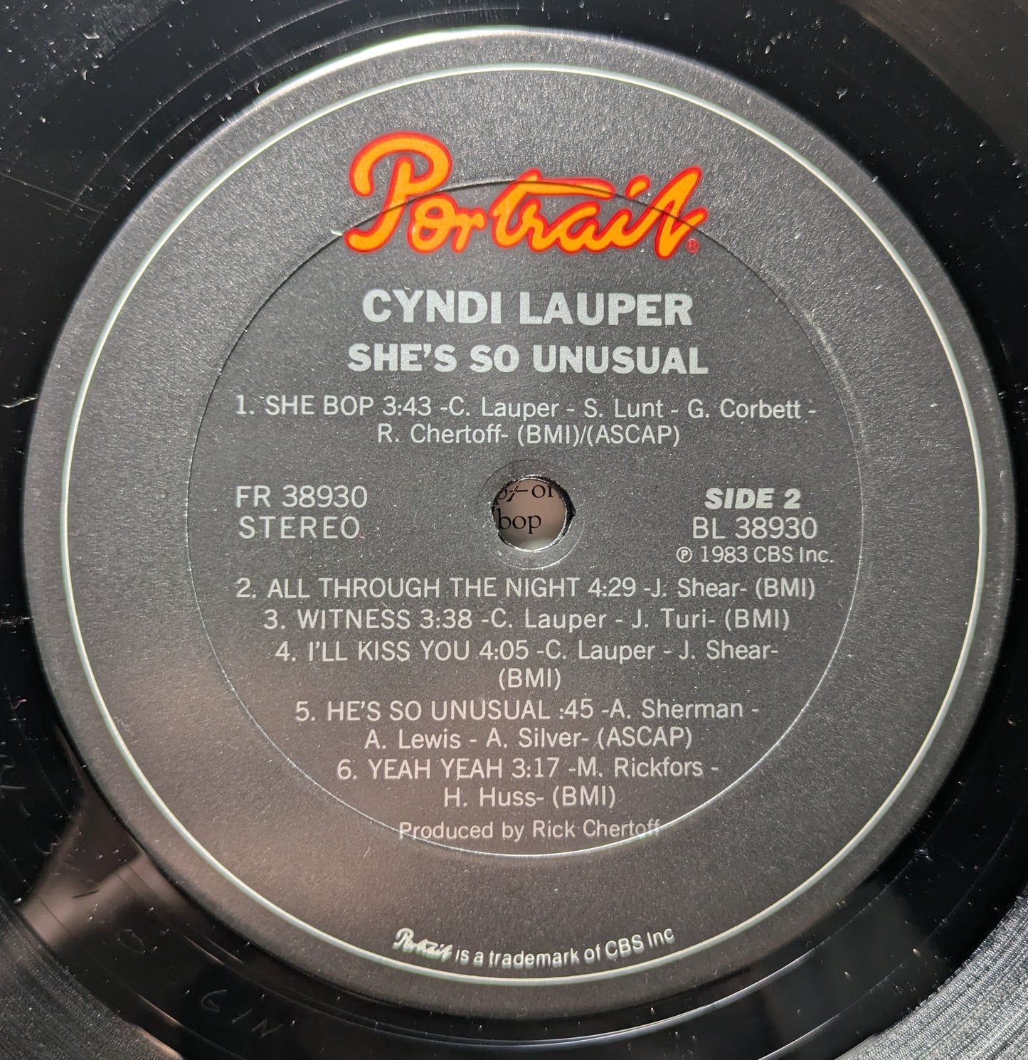 She's So Unusual (VINYL) | Near Mint (NM or M-) Near Mint (NM or M-) - NEW WAVE / USED *NEAR MINT*
