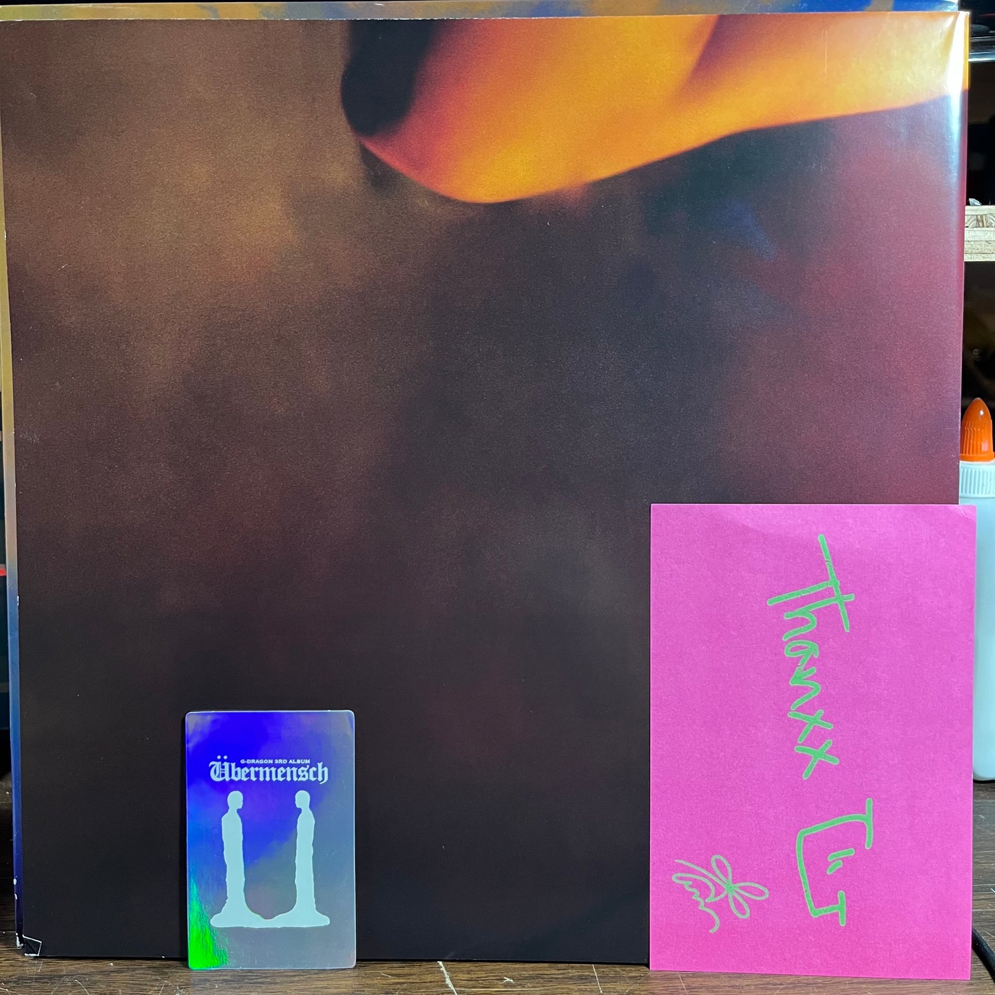 Ubermensch - Rainbow Eco Mix (Colored Vinyl)(Poster) | Poor (P) Excellent+ (EX+) - POP/K-POP / USED *POOR*