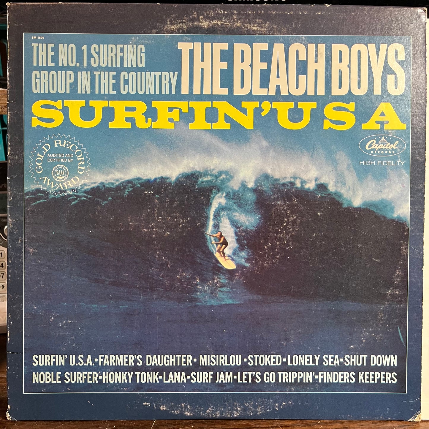 Surfin' USA (VINYL) | Near Mint- (NM-) Very Good Plus (VG+) - POP / USED *NEAR MINT-*