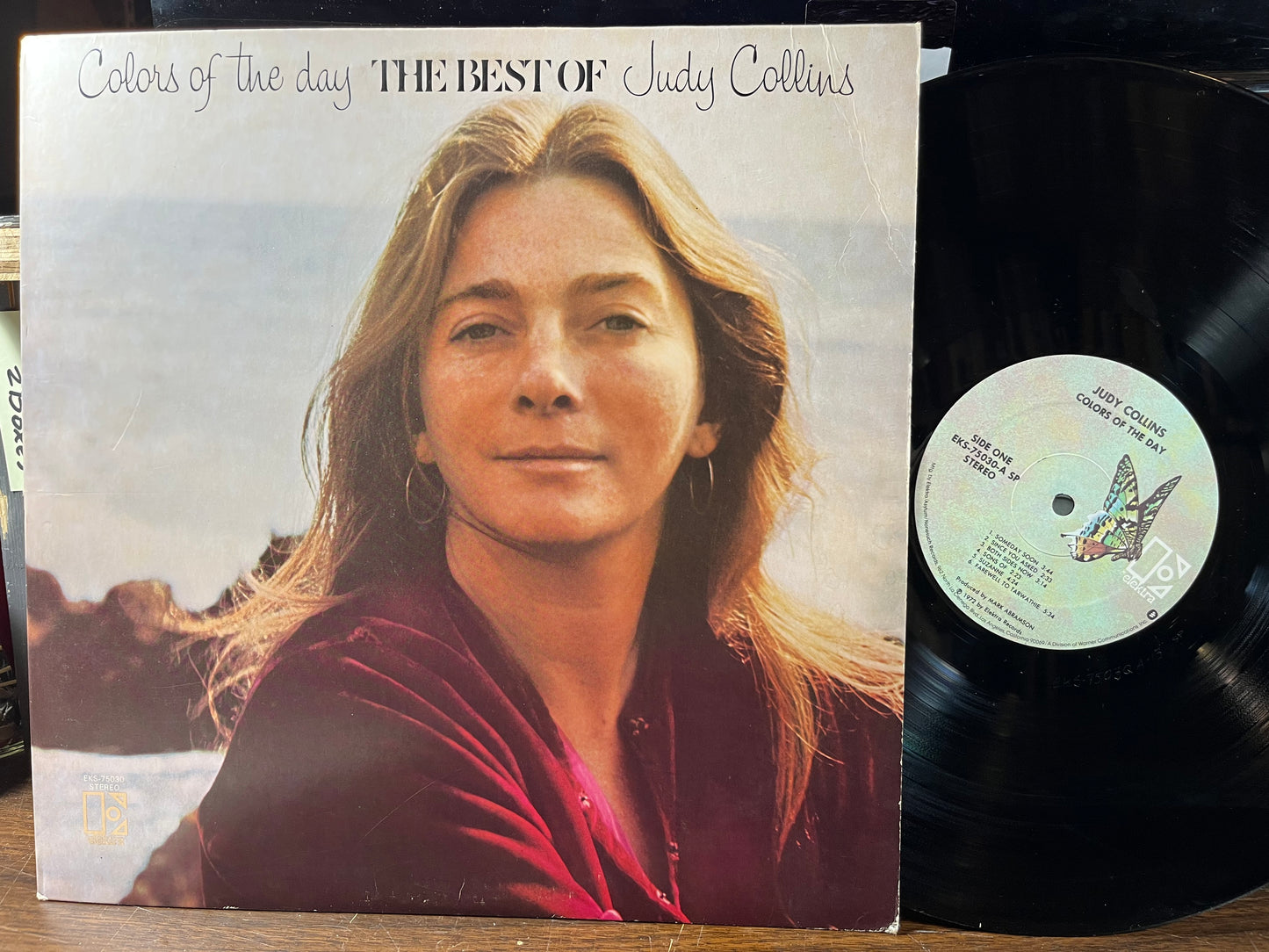 Colors Of The Day (The Best Of Judy Collins) (VINYL) | Near Mint (NM) Excellent (EX) - POP / USED *NEAR MINT*