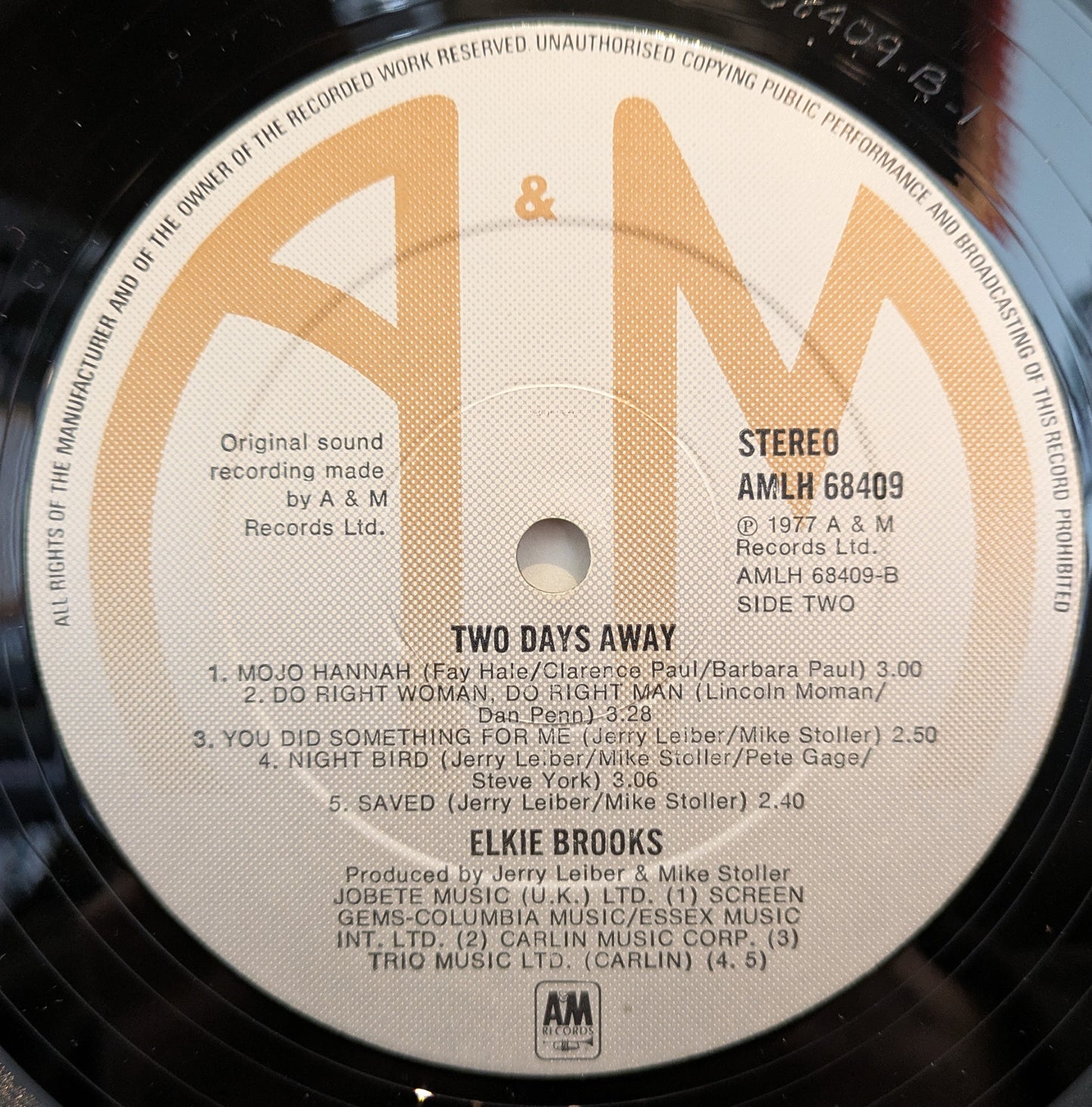 Two Days Away (UK - VINYL) | Near Mint (NM) Near Mint (NM) - POP / USED *NEAR MINT*