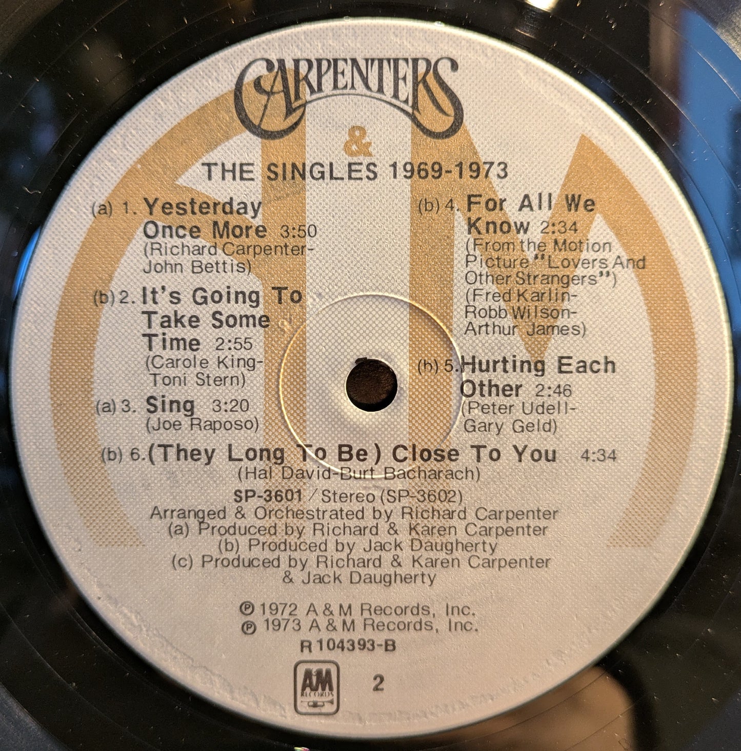 The Singles 1969-1973 (VINYL) | Near Mint (NM) Excellent (EX) - POP / USED *NEAR MINT*