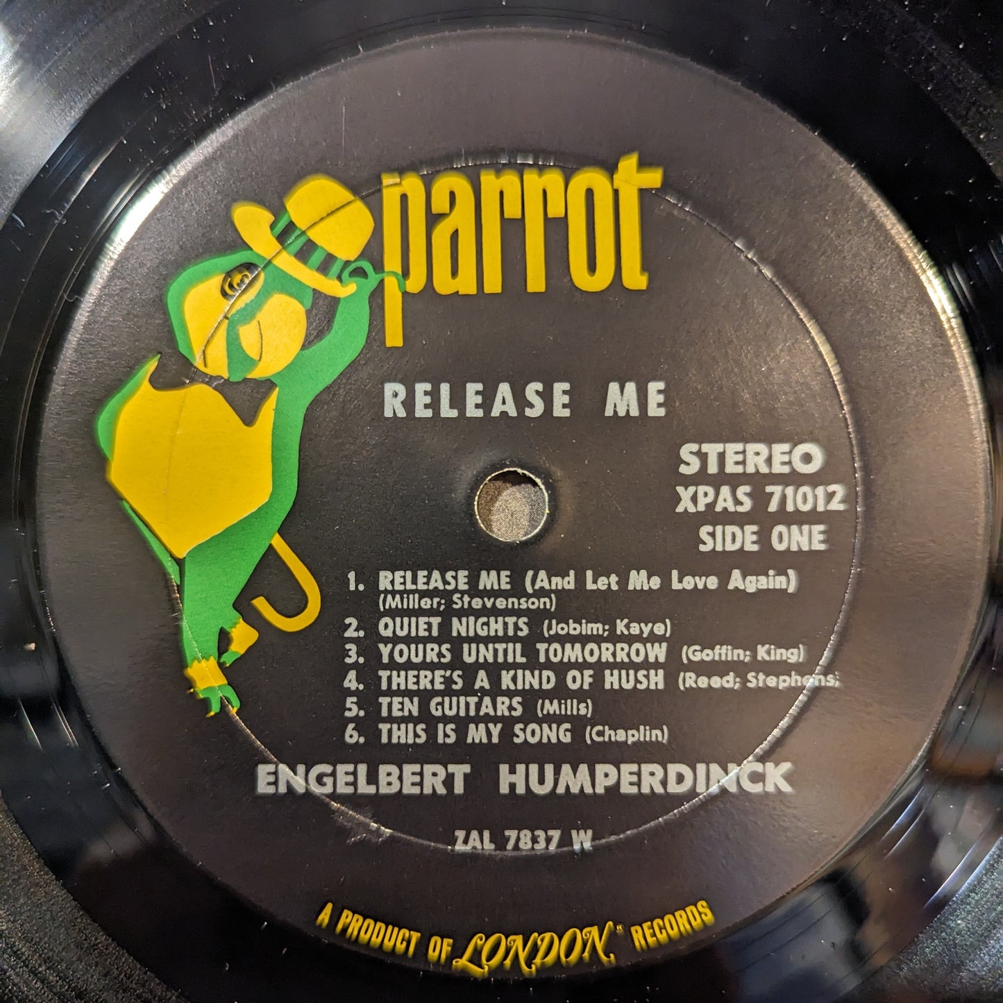 Engelbert Humperdinck - Release Me | Near Mint (NM) Near Mint (NM) - POP / USED *NEAR MINT*