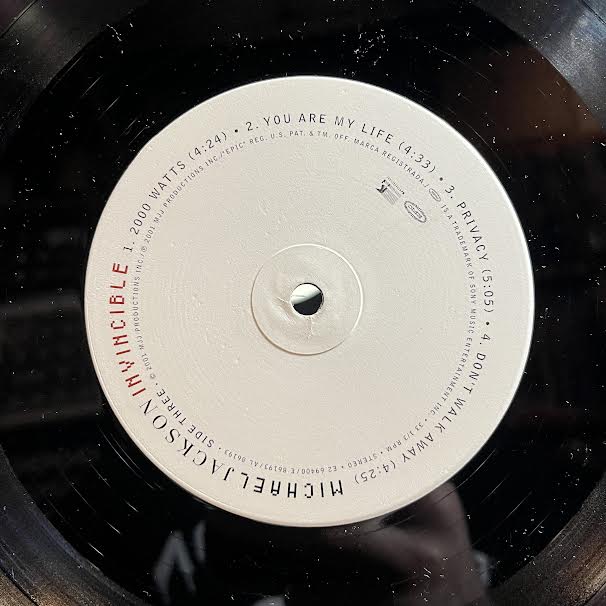 Invincible (2xVINYL) | Very Good (VG) Excellent (EX) - POP / USED *VERY GOOD*