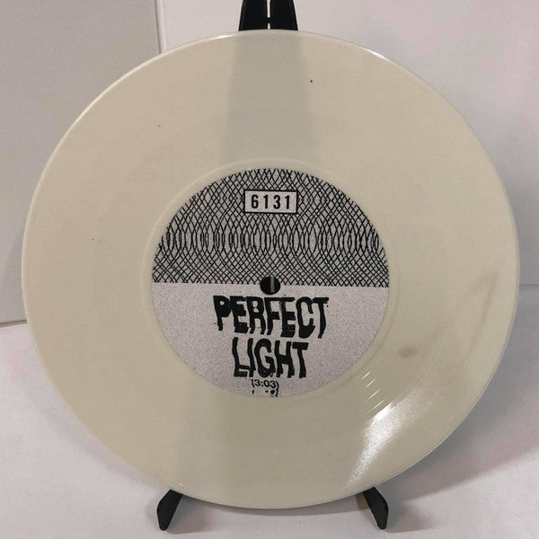 Spray Paint The Dog (7" WHITE VINYL) | Mint (M) Mint (M) - PUNK *NEW/COLOR*