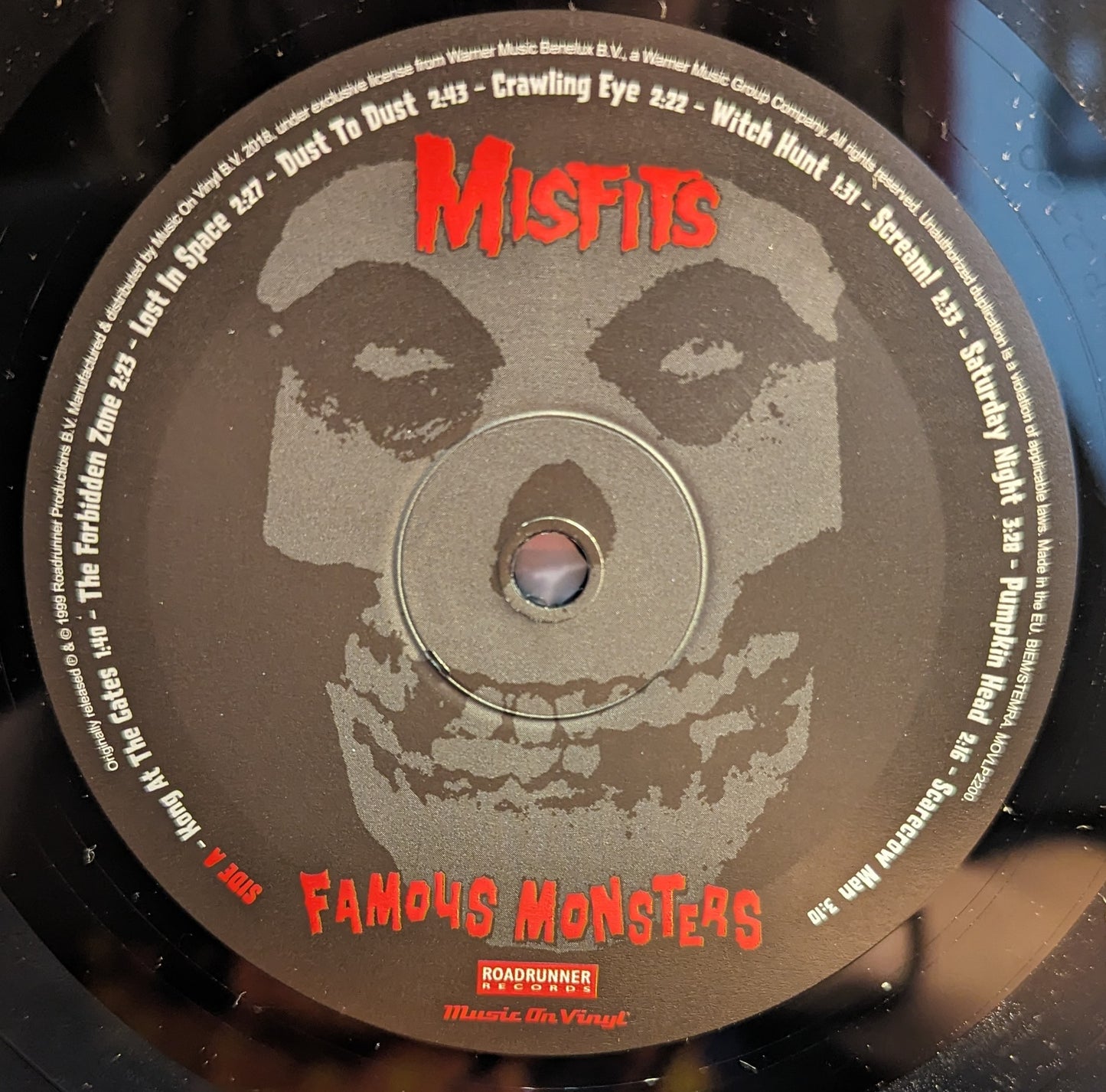 Misfits Famous Monsters *MUSIC ON VINYL* LP Near Mint (NM or M-) Near Mint (NM or M-)
