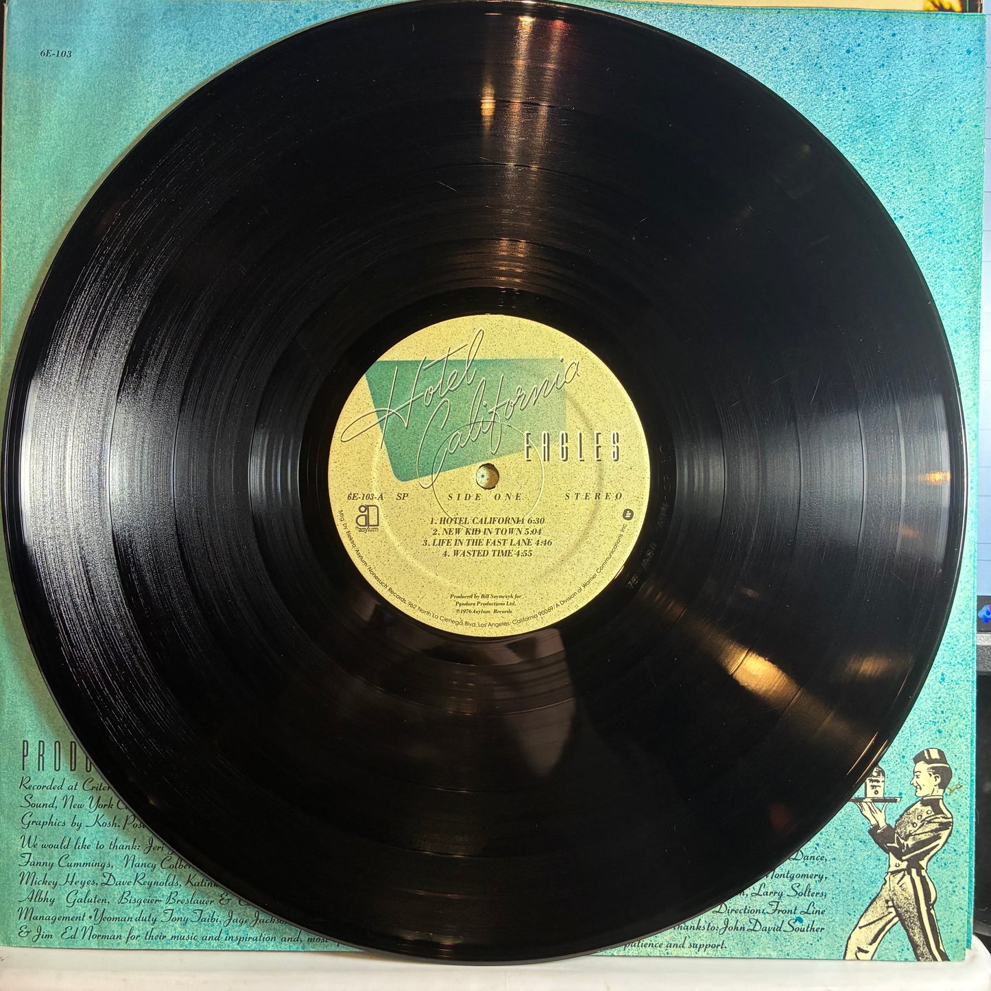 Hotel California (VINYL) | Excellent (EX) Very Good Plus (VG+) - ROCK / USED *EXCELLENT*