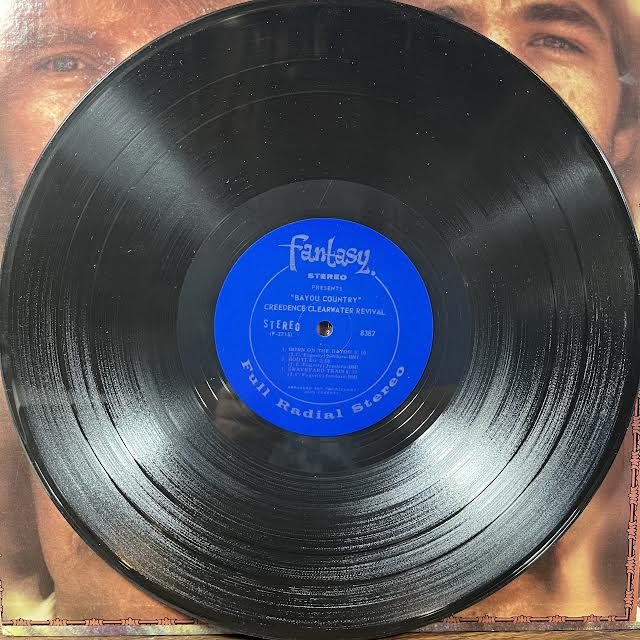 Bayou Country (VINYL) | Near Mint- (NM-) Excellent (EX) - ROCK / USED *NEAR MINT-*