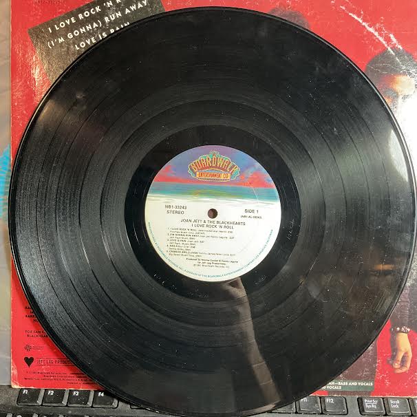 I Love Rock 'N Roll (VINYL) | Excellent (EX) Good Plus (G+) - ROCK / USED *EXCELLENT*