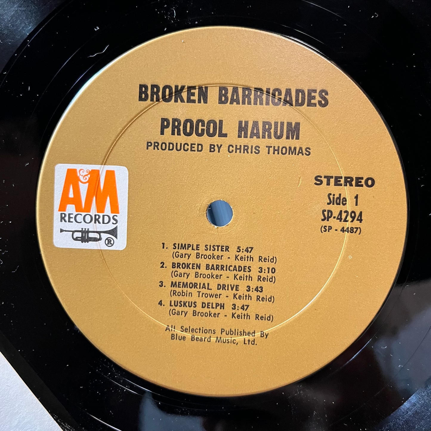 Procol Harum - Broken Barricades (VINYL LP A&M SP 4294 1971) | Near Mint- (NM-) Very Good (VG) - ROCK / USED *NEAR MINT-*